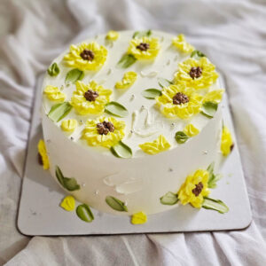 Sunflower-themed cake